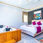 Saribelen 2 Bedroom With Private Pool Vilă *